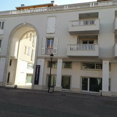 Penzion In Piazza A Marotta